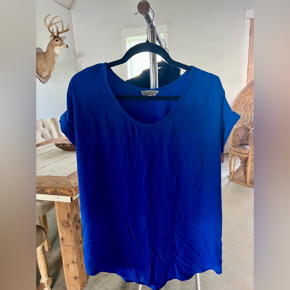 Pleione Short-Sleeve Scoop Neck Tee in Royal Blue